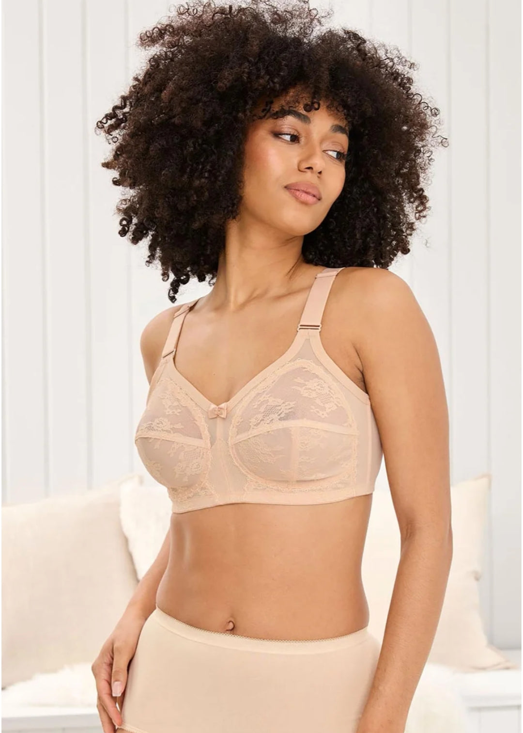 Pack of 4 &nbsp;Exclusive Offer:Triumph Doreen world Famous bra +Free shipping ❤️