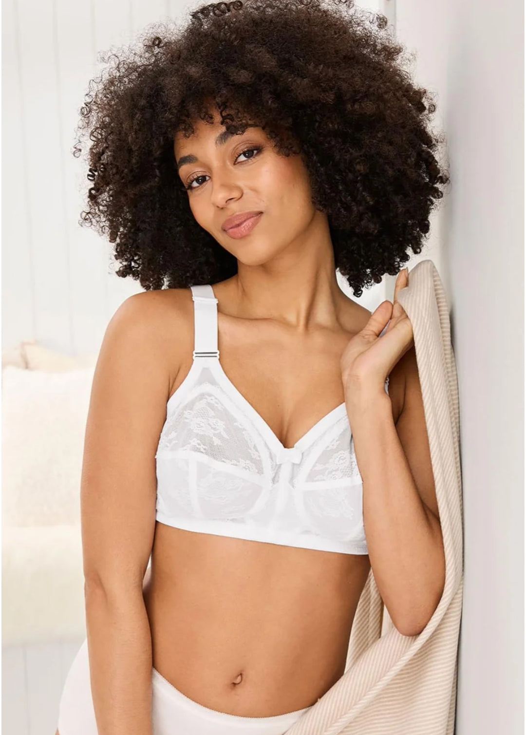 Pack of 4 &nbsp;Exclusive Offer:Triumph Doreen world Famous bra +Free shipping ❤️